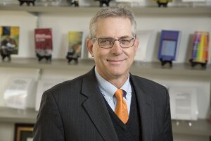 photo of Dr. Kevin Leicht